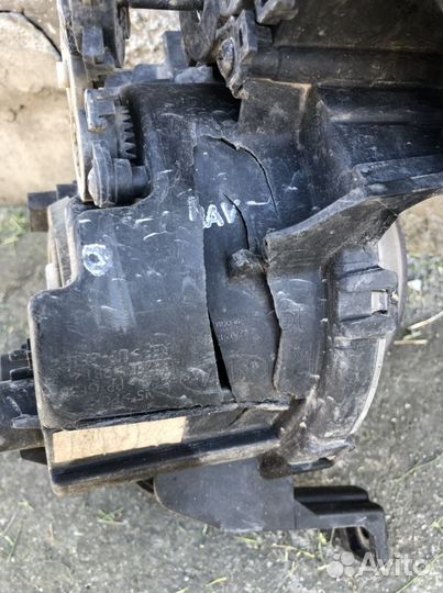 Фара противотуманная правая Киа Соул 2 рест