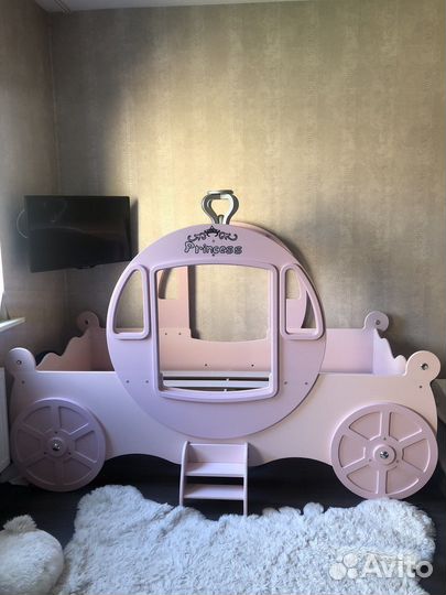 Кровать карета для девочки