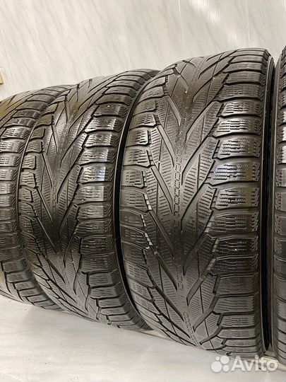 Nokian Tyres Hakkapeliitta R2 285/60 R18 116R