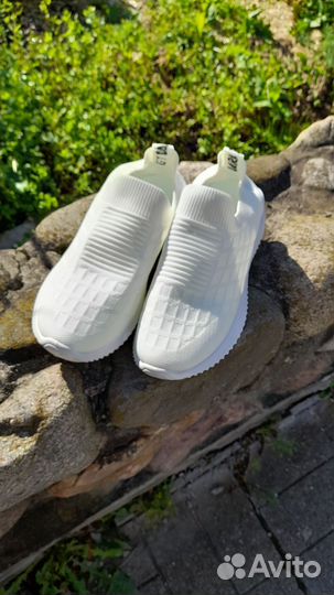 Кроссовки слипоны женские