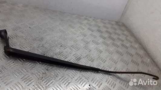 Щеткодержатель лобового стекла hyundai getz TB (94