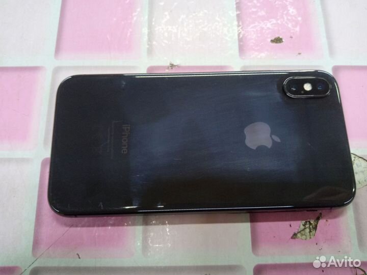 iPhone X, 128 ГБ