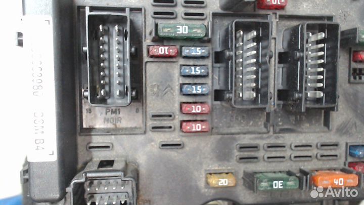 Блок предохранителей Peugeot 206, 2004