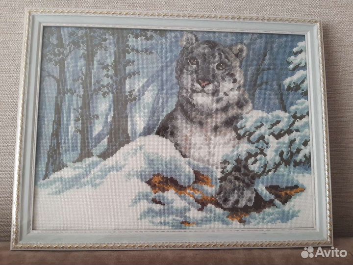 Картины, вышитые чешским бисером, крестиком вышит