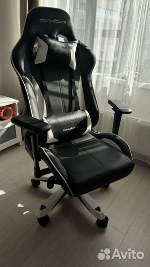 Игровое кресло dxracer king