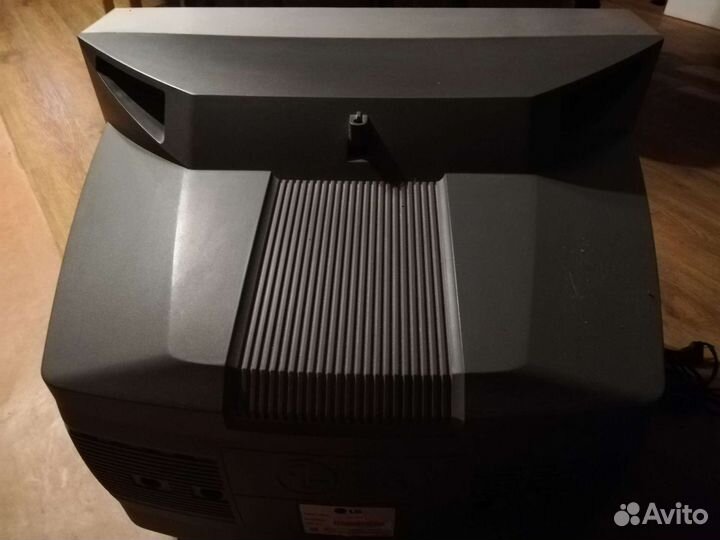 Телевизор бу LG