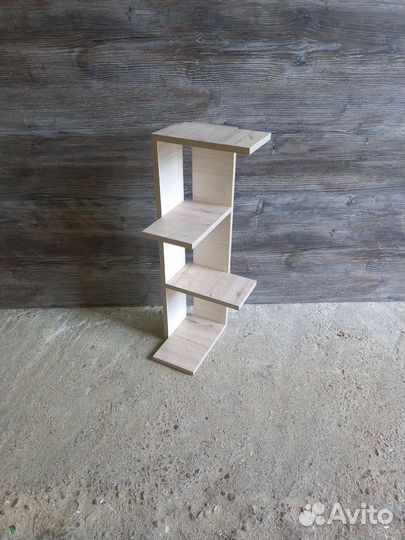 Угловая полка настенная