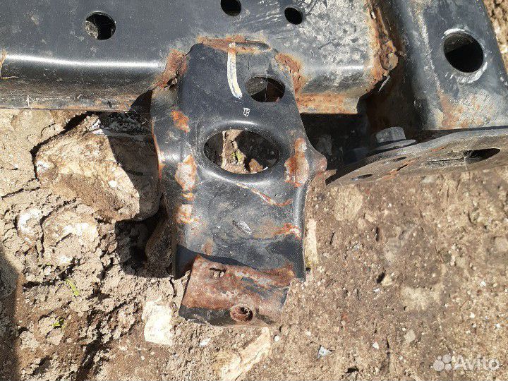 Подрамник Chevrolet Aveo T300