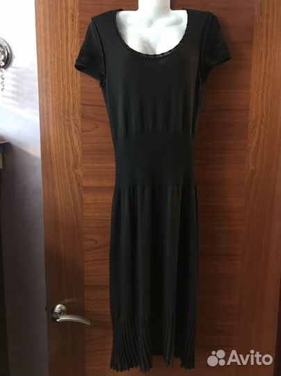 Платье трикотажное черное 42 44