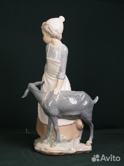 Lladro. Фарфоровая статуэтка 