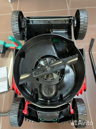 Эл. газонокосилка bosch ARM 37 на запчасти