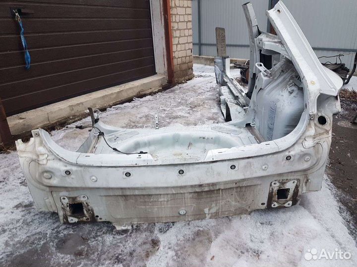 Seat Leon 3 SC четверть, крыло правое с порогом