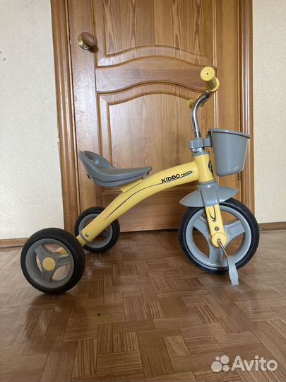 Детский трехколесный велосипед бу