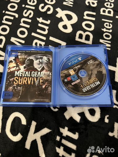 Metal gear survive ps4