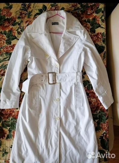 Плащ белый.Доставка
