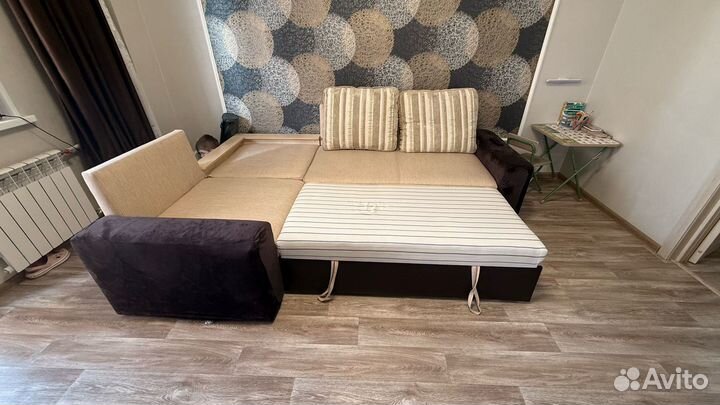 Угловой диван