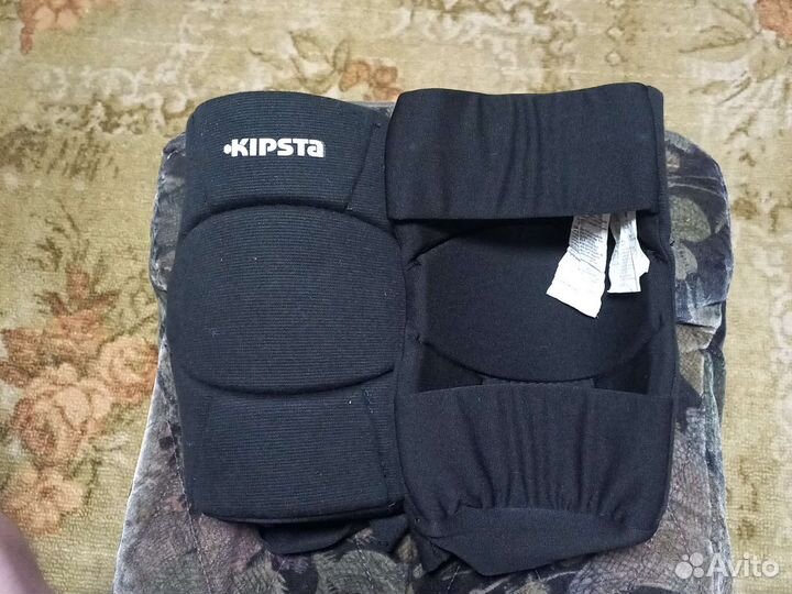 Наколенники