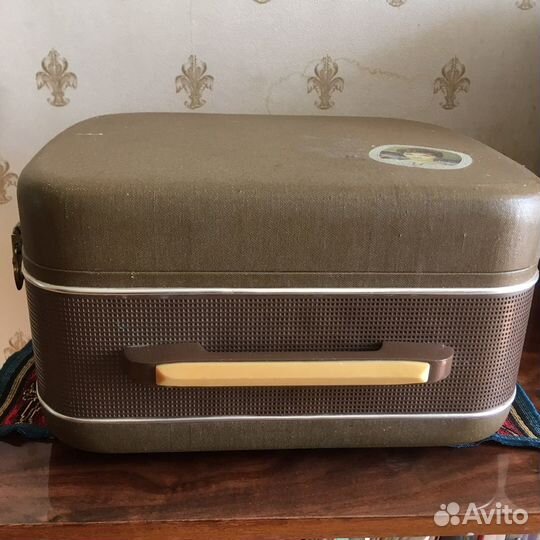 Катушечный магнитофон комета