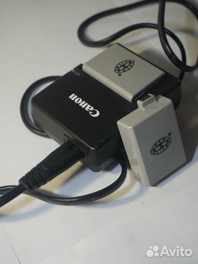 Зеркальный фотоаппарат canon 1000d