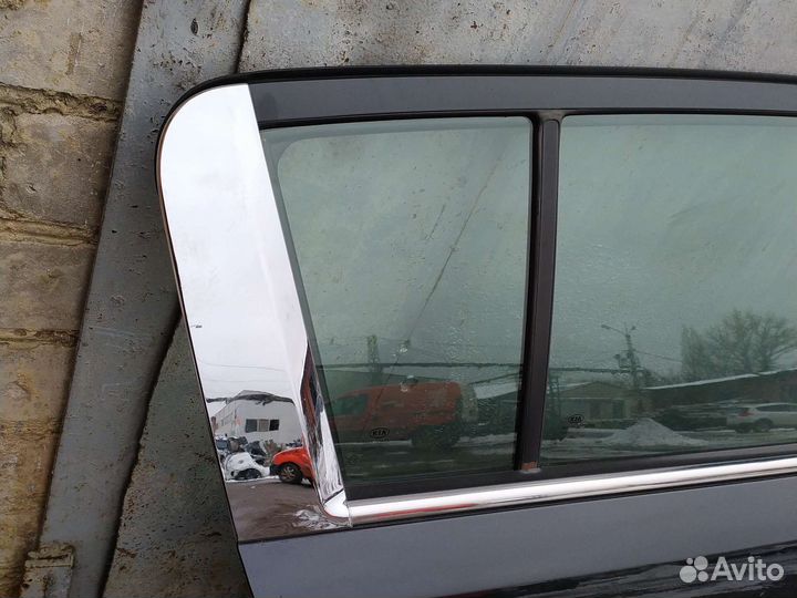 Задняя правая дверь KIA sportage 3