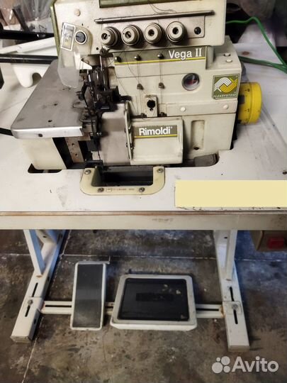 Оверлочная машина Rimoldi Vega II