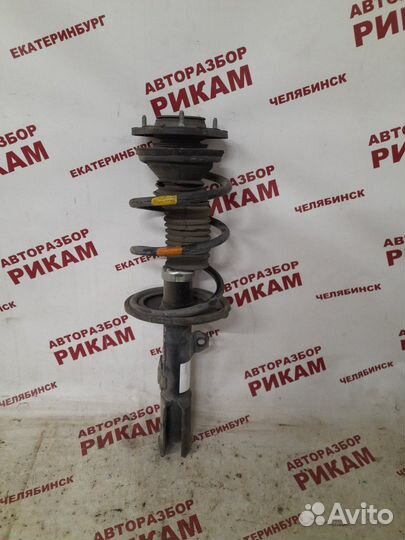 Стойка передняя левая Toyota Wish ZNE10 1ZZ-FE