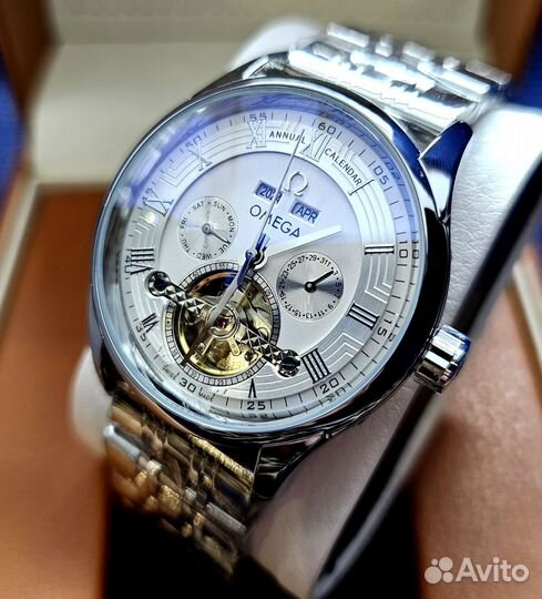 Новые часы Omega Speedmaster