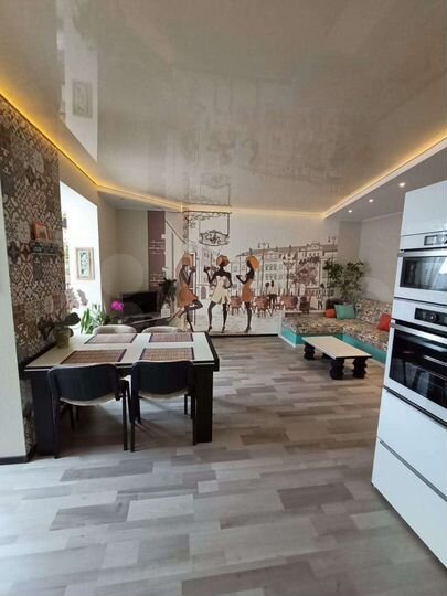 3-к. квартира, 87 м², 9/9 эт.