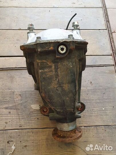 Редуктор заднего моста Mitsubishi Pajero 4 (3.917)