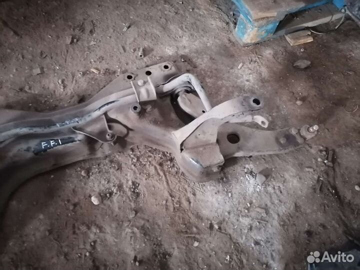 Подрамник Ford Focus 1, Renault Megane II