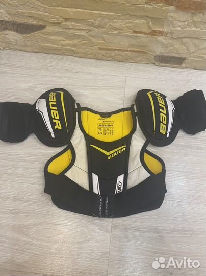 Хоккейный нагрудник bauer