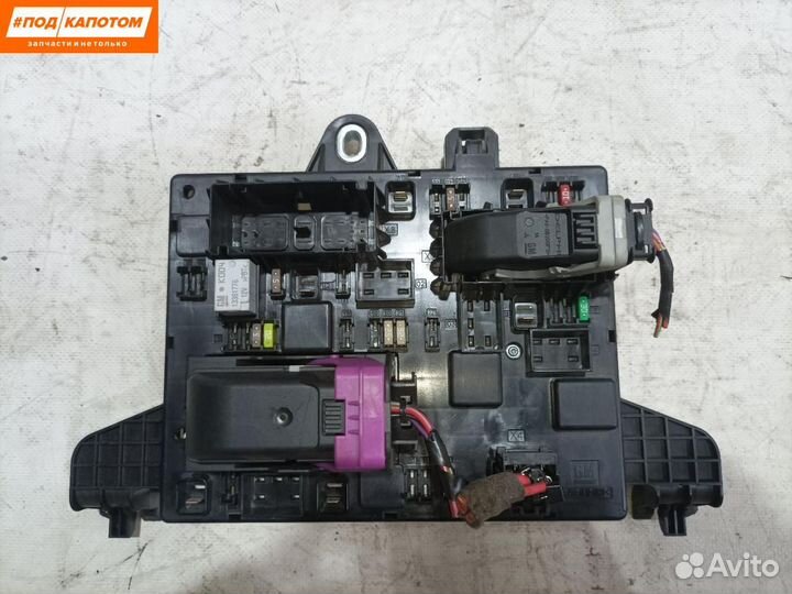 Блок предохранителей Opel Astra J (2009 - 2012)