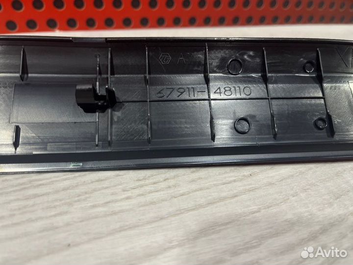 Накладка на порог салона передняя правая Lexus Rx