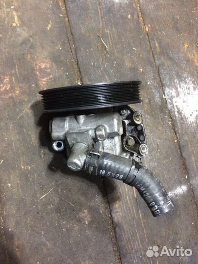 Насос Гур Мерседес W202 W203 W210