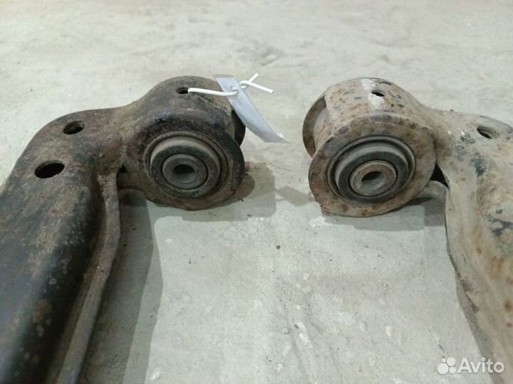 Рычаги передней подвески Opel Vectra B