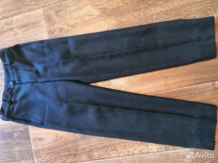 Школьный костюм для мальчика 128 серый