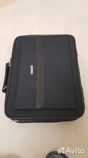 Кейс для ноутбука