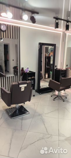 Сдам рабочее место парикмахера и кабинет маникюра