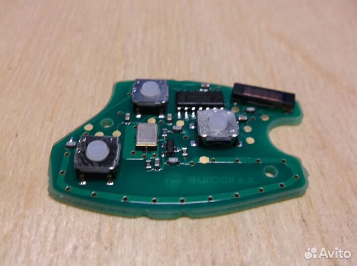 Renault чип ключ 3 кнопки PCF7946(ID46) VA2