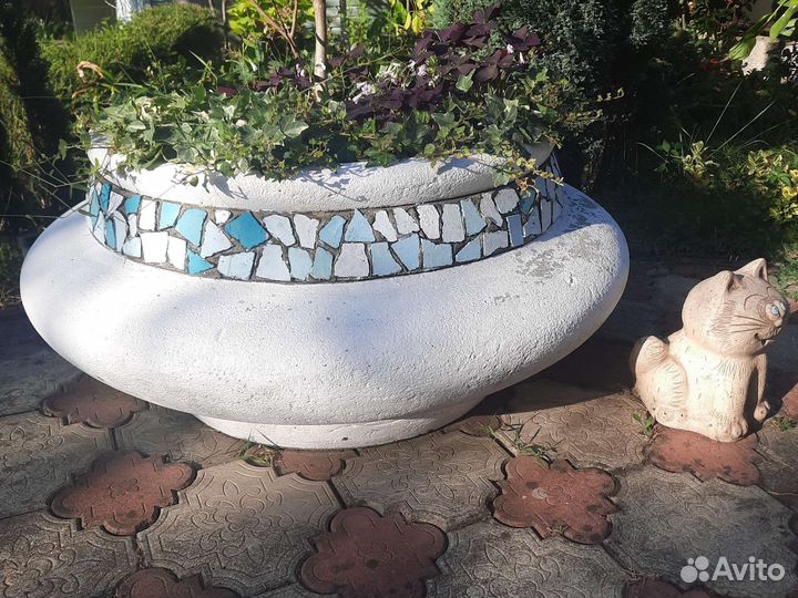 Вазон для цветов