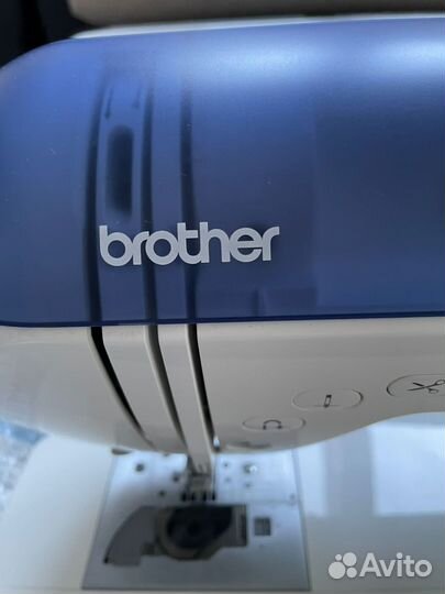 Швейная машинка Brother innov IS 600