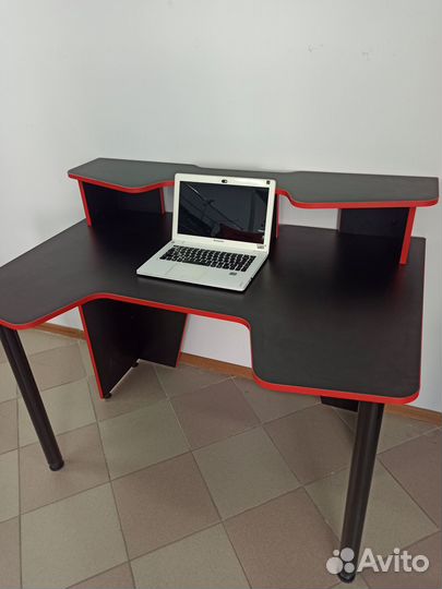 Игровой стол компьютерный