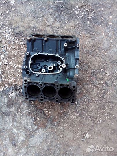 Блок цилиндров V6 для столика