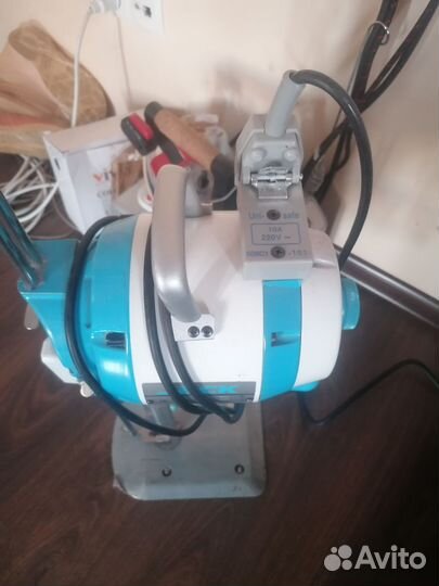 Швейная машинка ножная