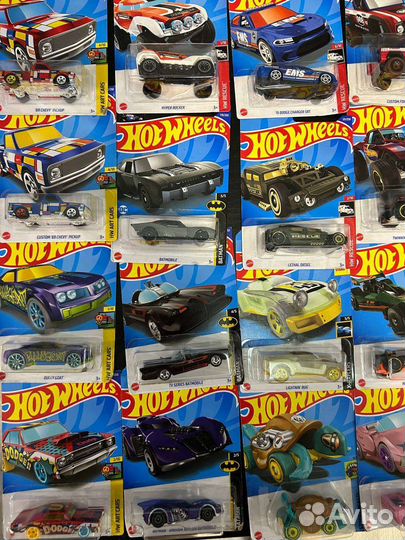 Hot wheels машинки
