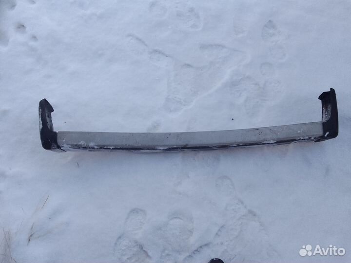 Задний бампер