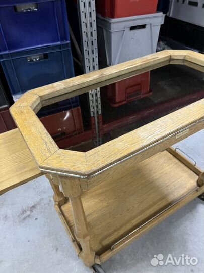 Тележка сервировочная для алкоголя