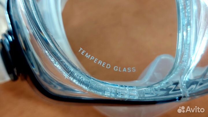 Маска с трубкой для дайвинга