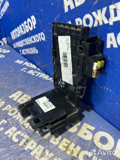 Блок предохранителей Peugeot 308 хэтчбек EP6C 2012