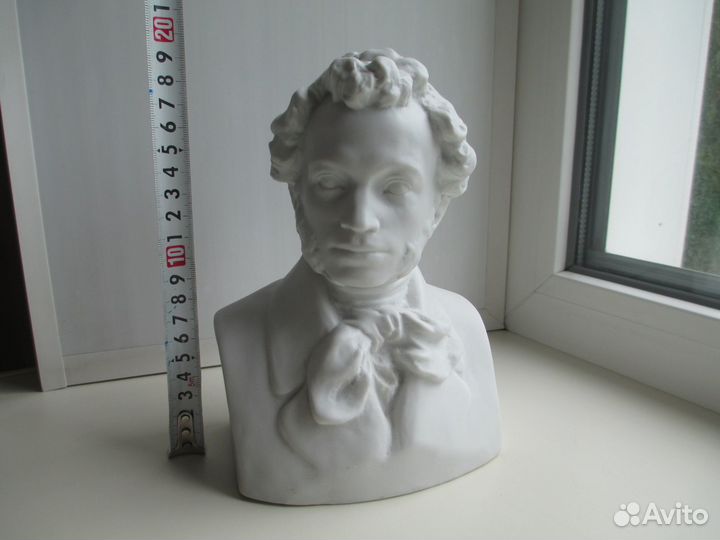 Фарфор СССР Бюст А.С. Пушкина Бисквит лзфи